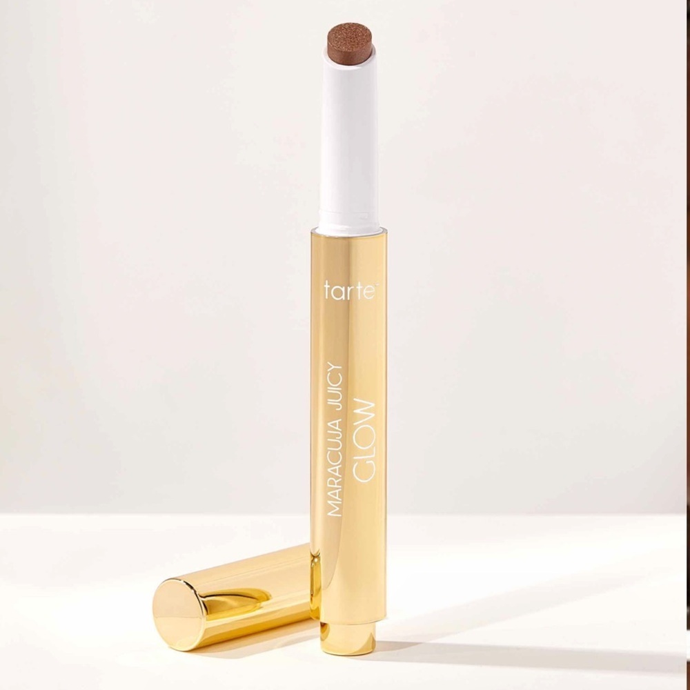 ✨ TARTE Maracuja Juicy Glow Highlighting Stick - Bronze Glow